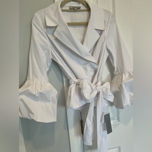 NWT Teri Jon size 8 white blouse.